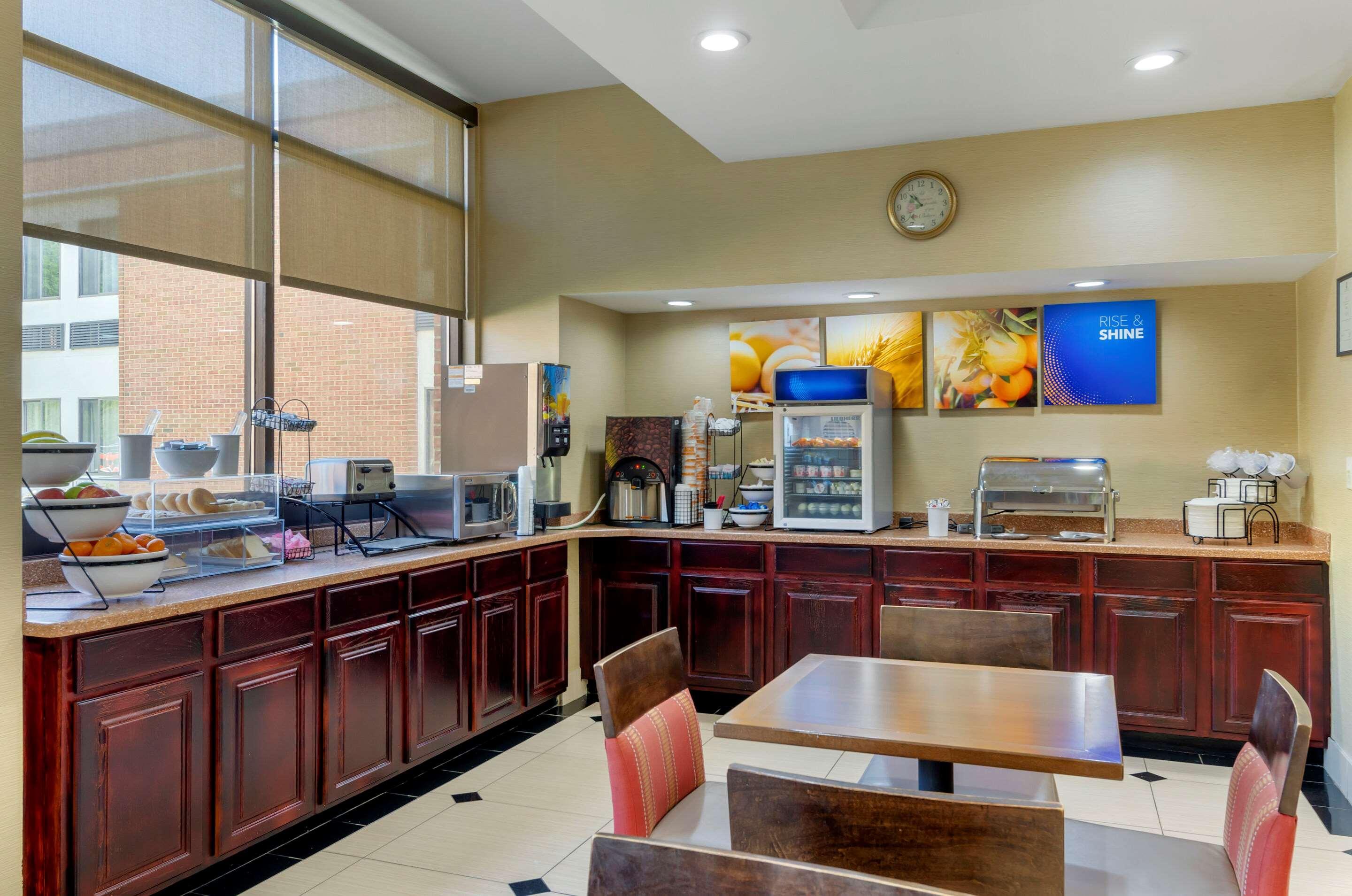 Comfort Inn Bluefield Buitenkant foto