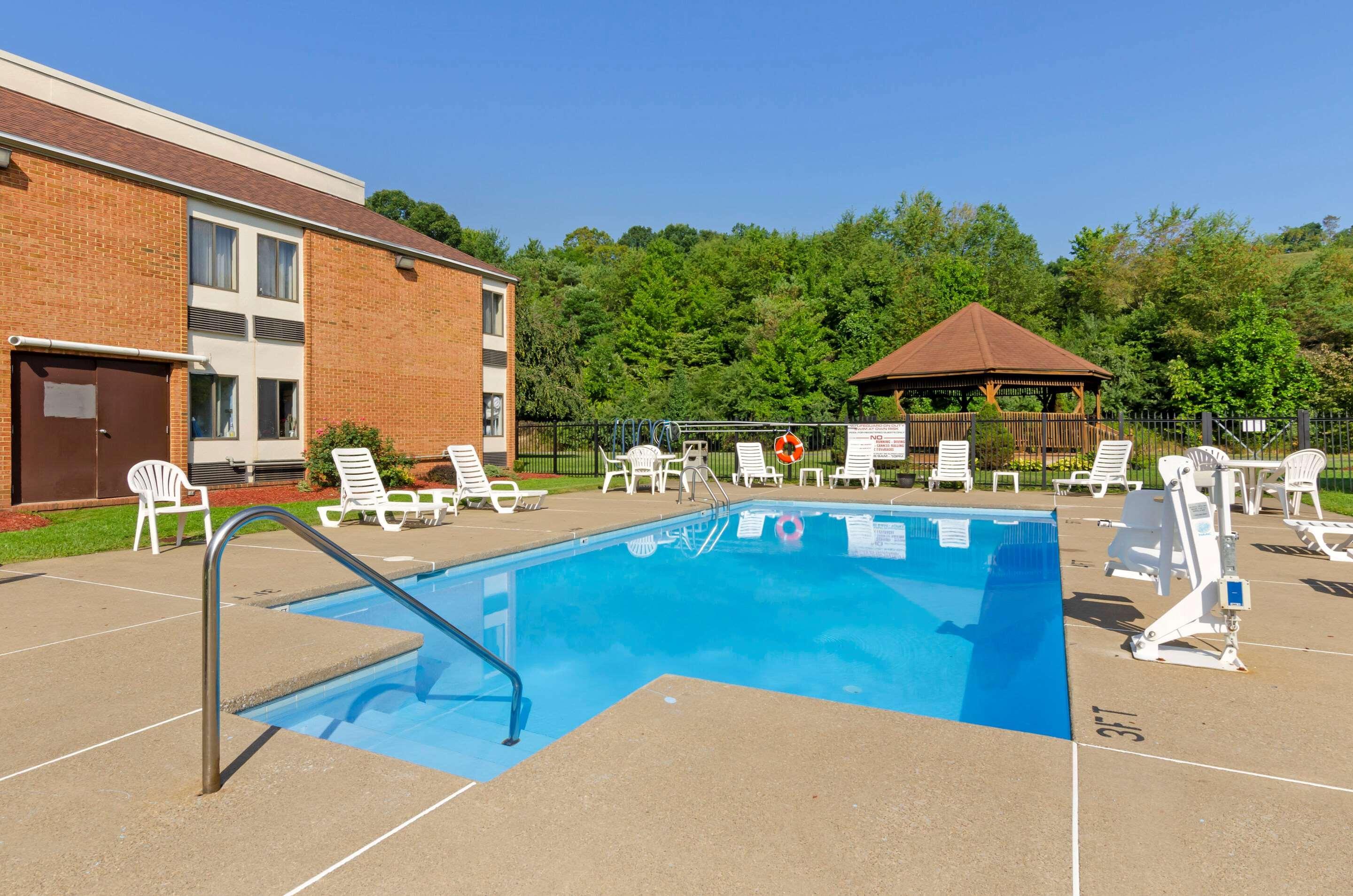 Comfort Inn Bluefield Buitenkant foto